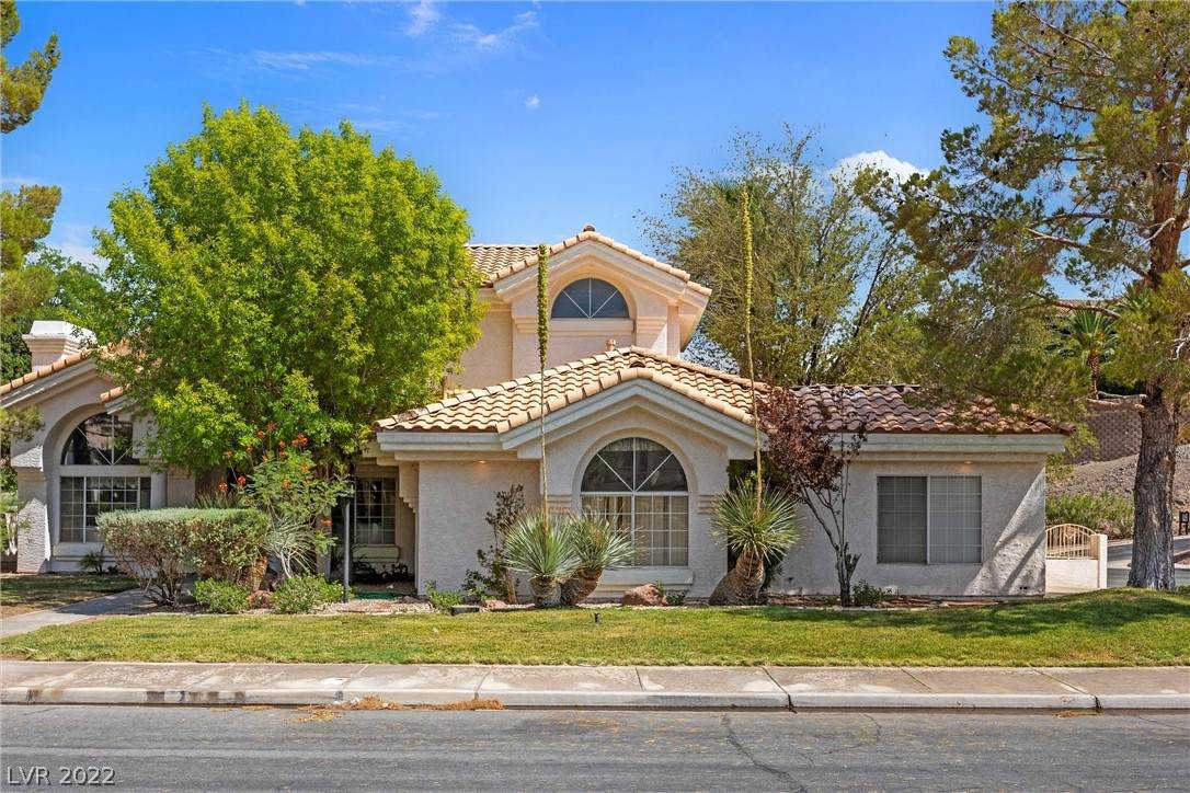 979 Armillaria Street - Photo 1
