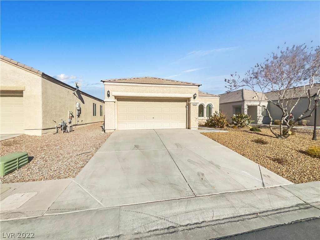 5628 Eagle Claw Avenue - Photo 1
