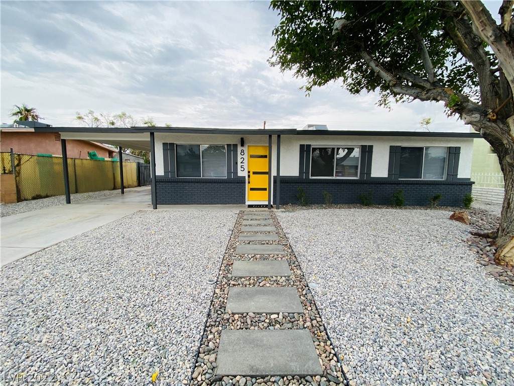 825 Carpenter Drive - Photo 1