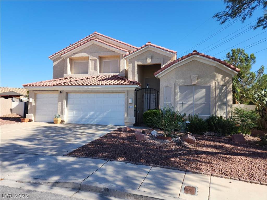 8500 Highland View Avenue - Photo 1