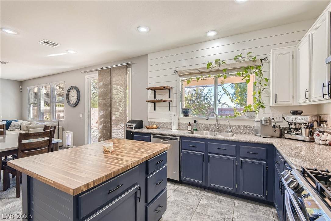 5632 Siena Rose Street - Photo 1
