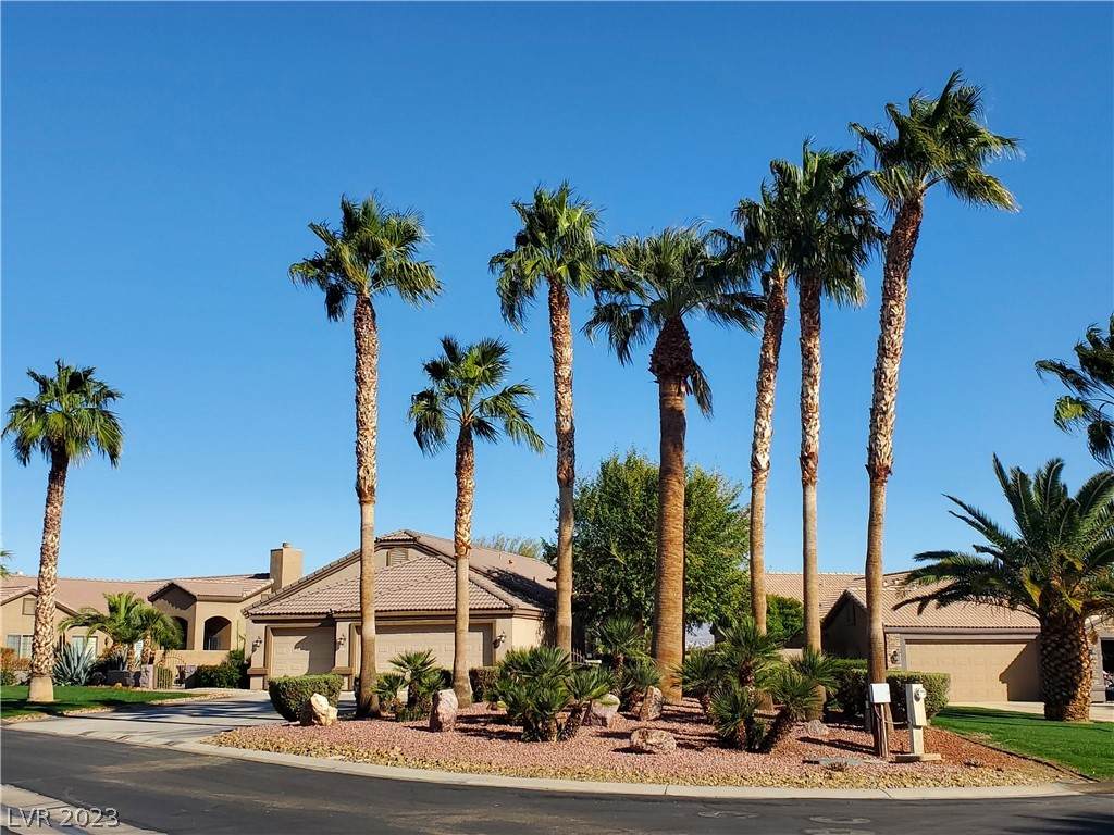 1281 Country Club Drive - Photo 1
