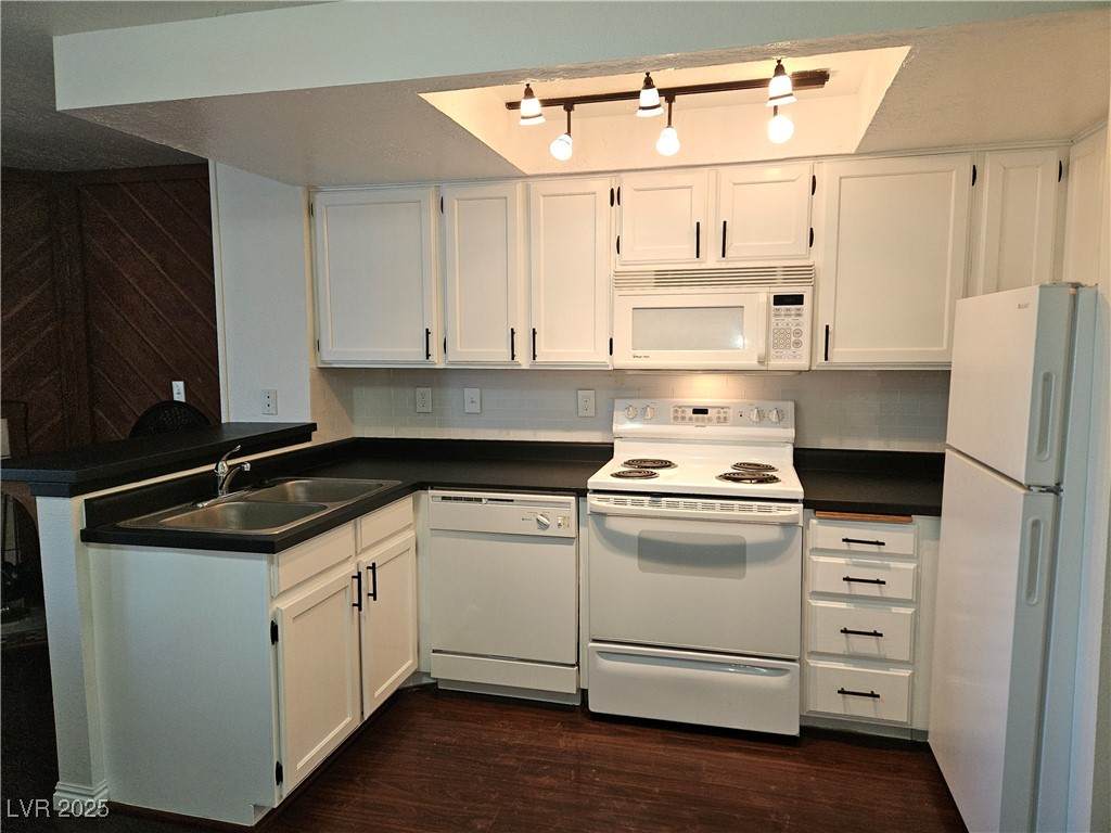 464 Hwy 143 - Photo 1