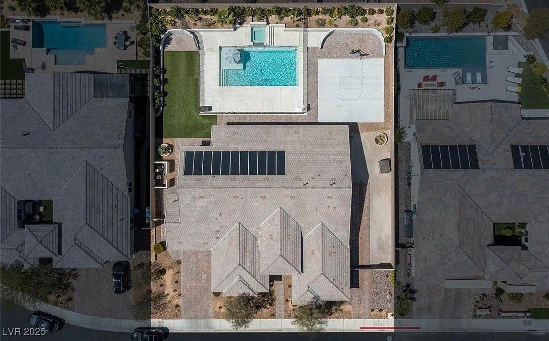 8233 Sweetwater Creek Way - Photo 1