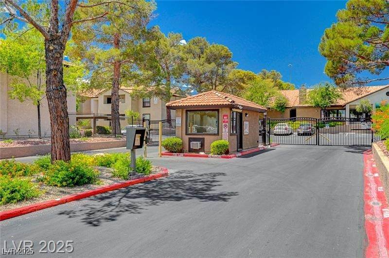 2451 Rainbow Boulevard - Photo 1