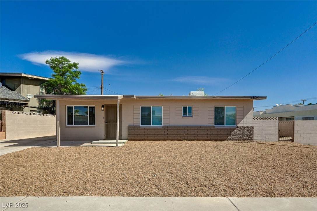 4804 Apawana Lane - Photo 1
