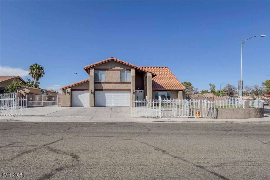 2988 Chapala Drive - Photo 1