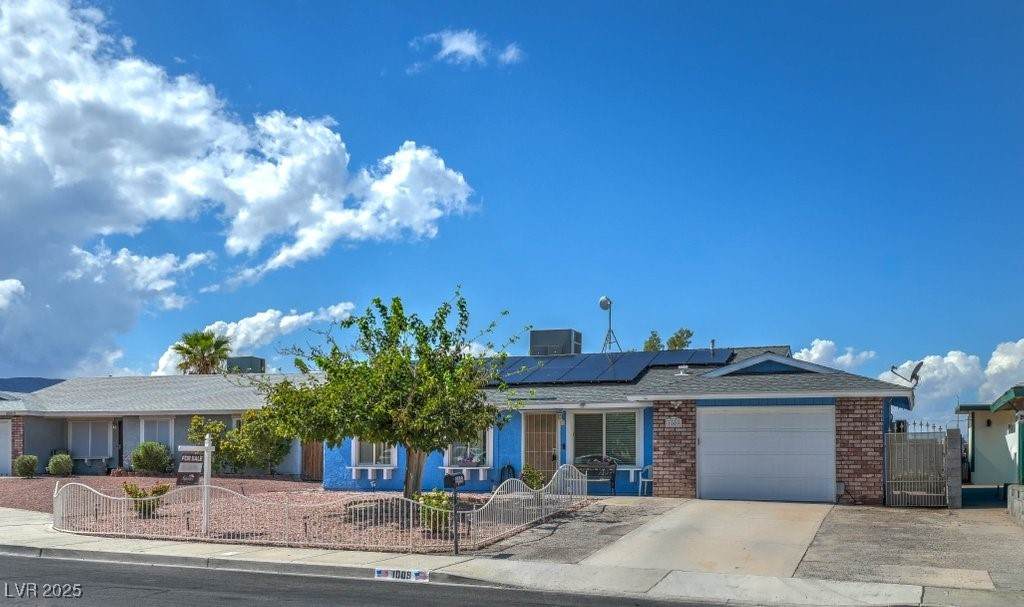 1009 Driftwood Court - Photo 1