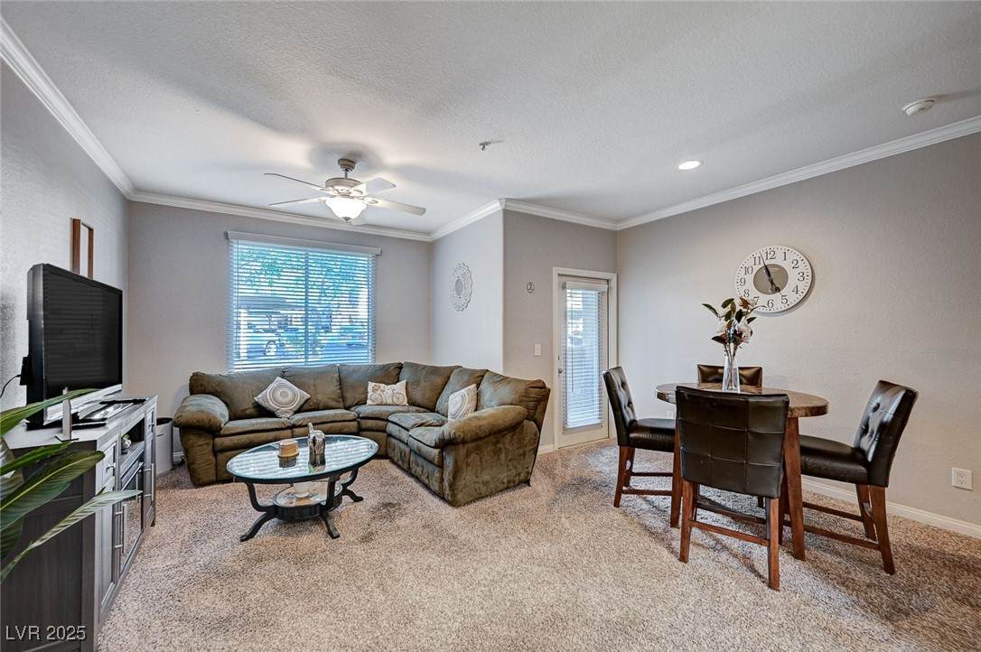 4400 Jones Boulevard - Photo 1