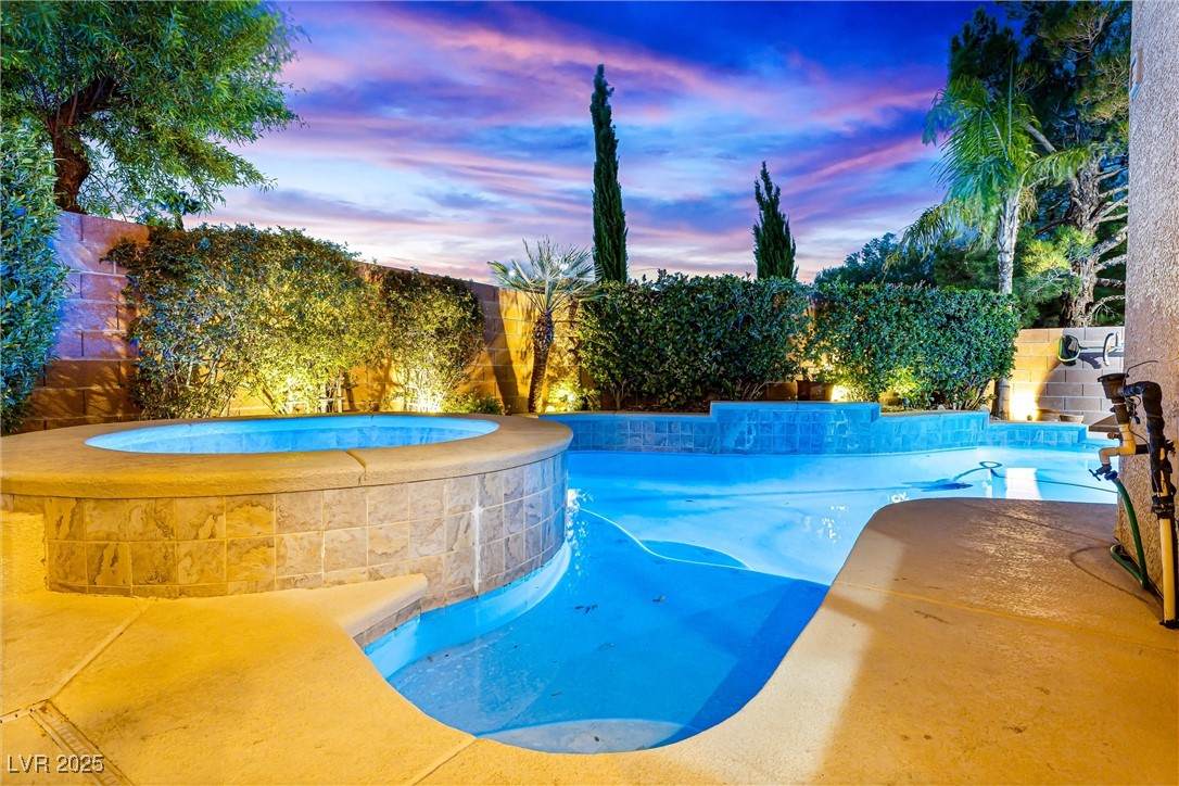 980 Upper Meadows Place - Photo 1