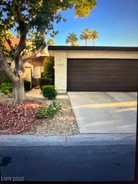 2543 Laconia Avenue - Photo 1