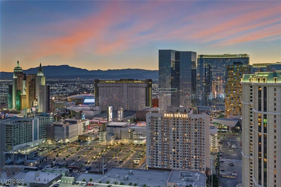 135 Harmon Avenue - Photo 1