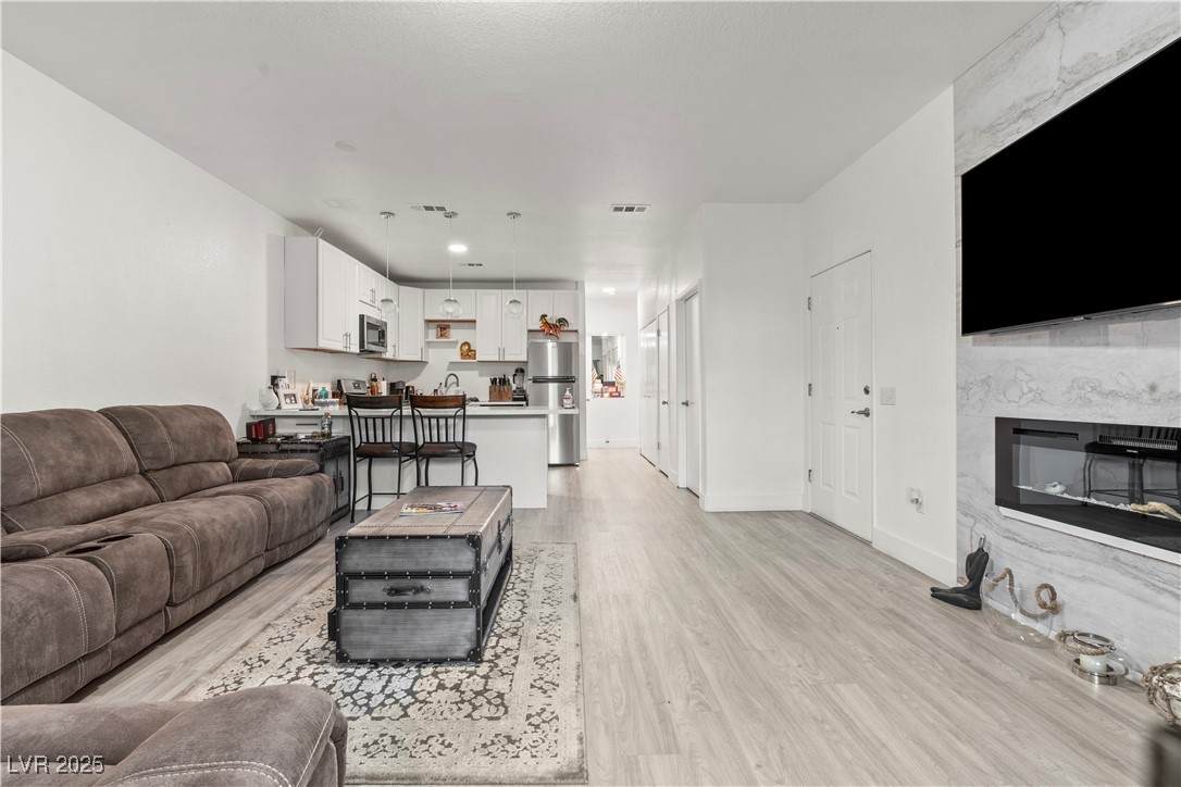 5415 Harmon Avenue - Photo 1