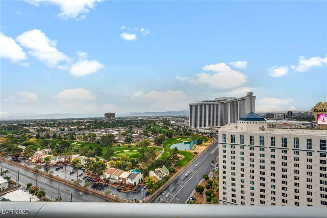 322 Karen Avenue - Photo 1