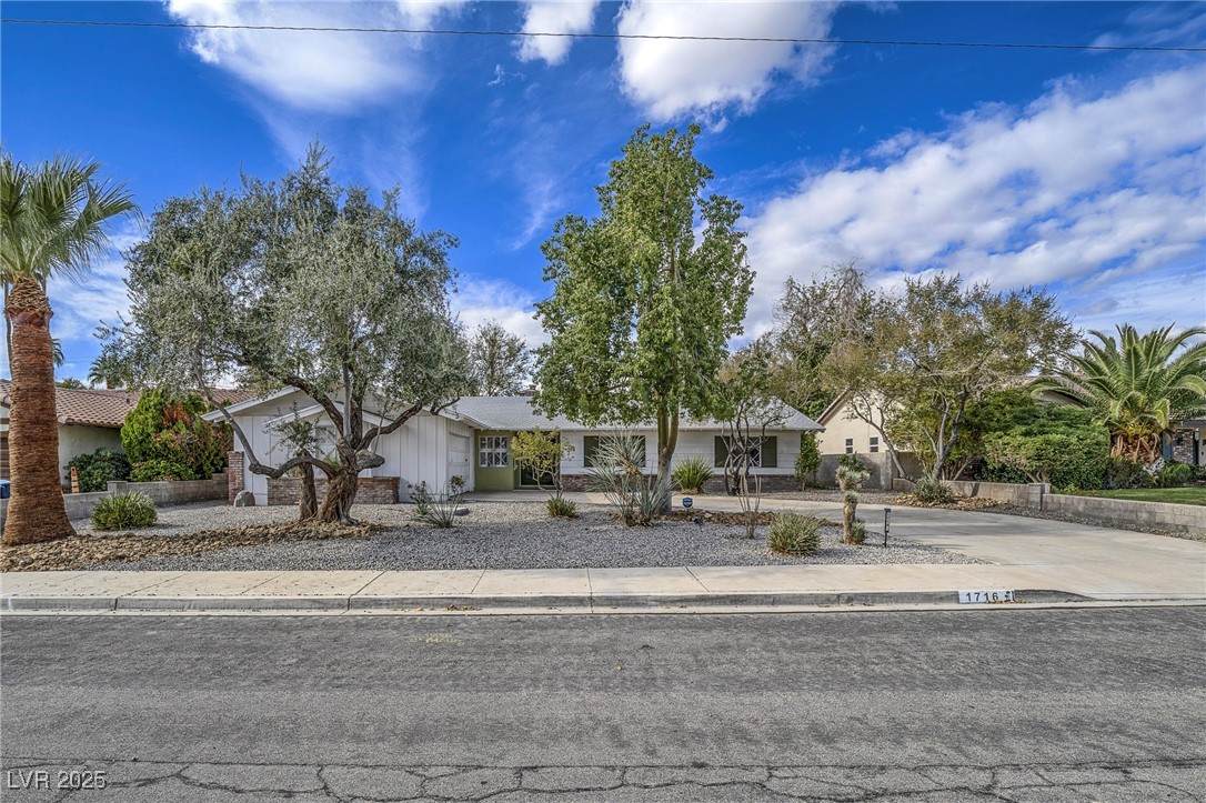 1716 Chapman Drive - Photo 1