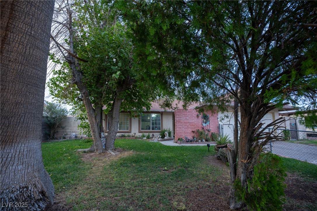 4013 Alameda Avenue - Photo 1