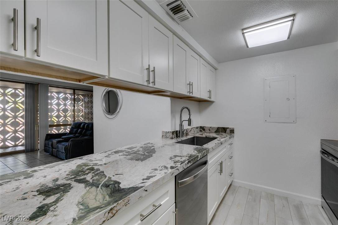 205 Harmon Avenue - Photo 1