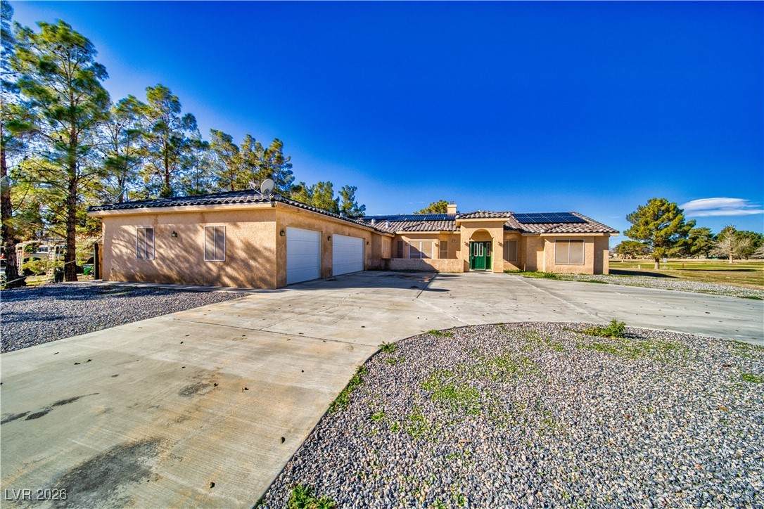 3000 Pebble Beach Avenue - Photo 1