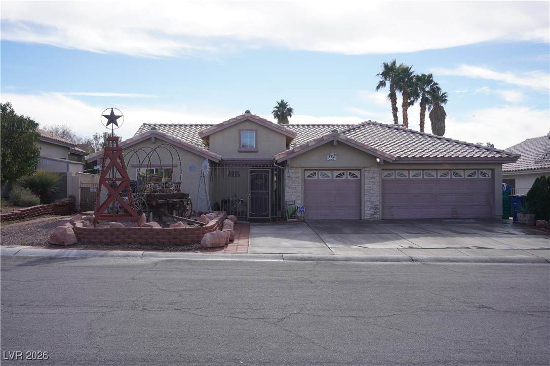 6551 Caddington Avenue - Photo 1