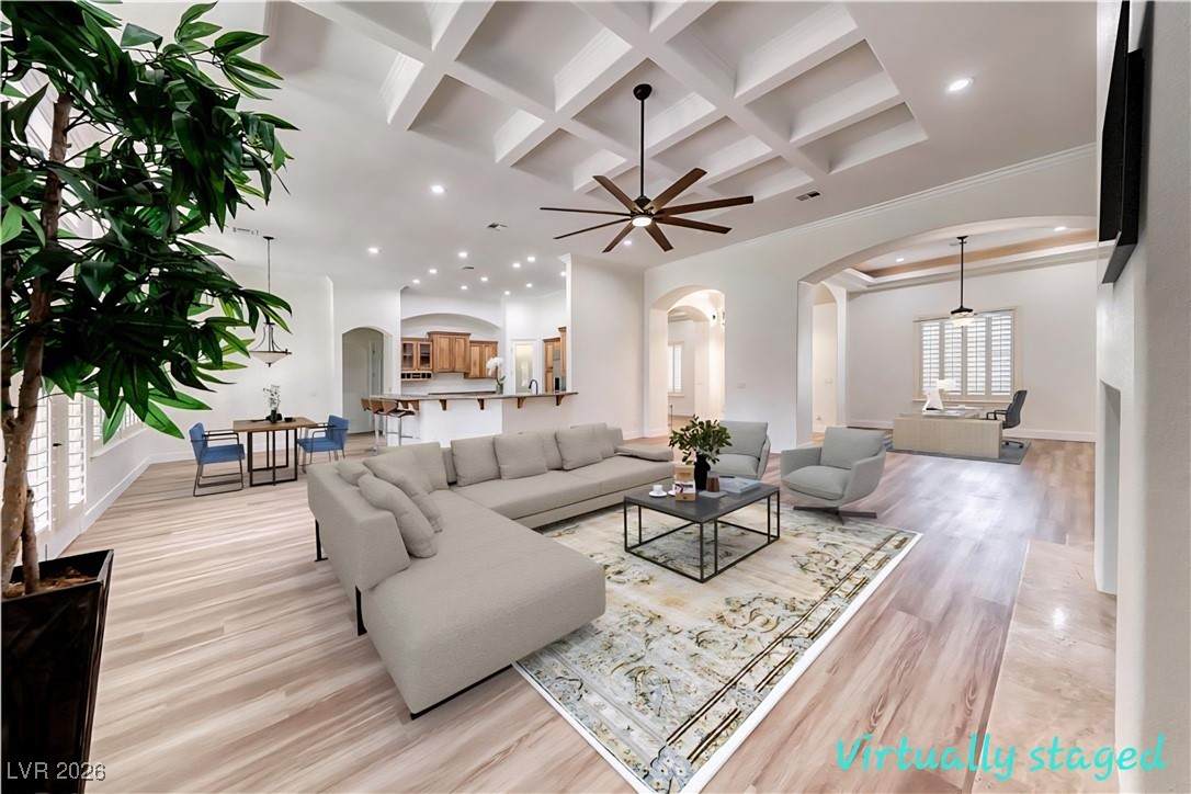 211 Viewmont Drive - Photo 1