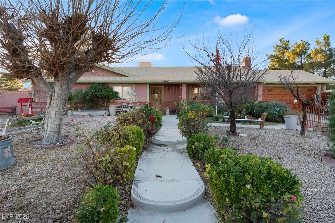 4300 Thom Boulevard - Photo 1