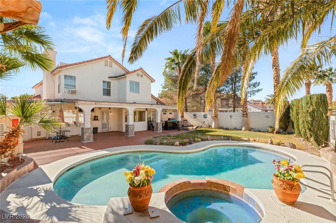 1542 Champagne Circle - Photo 1