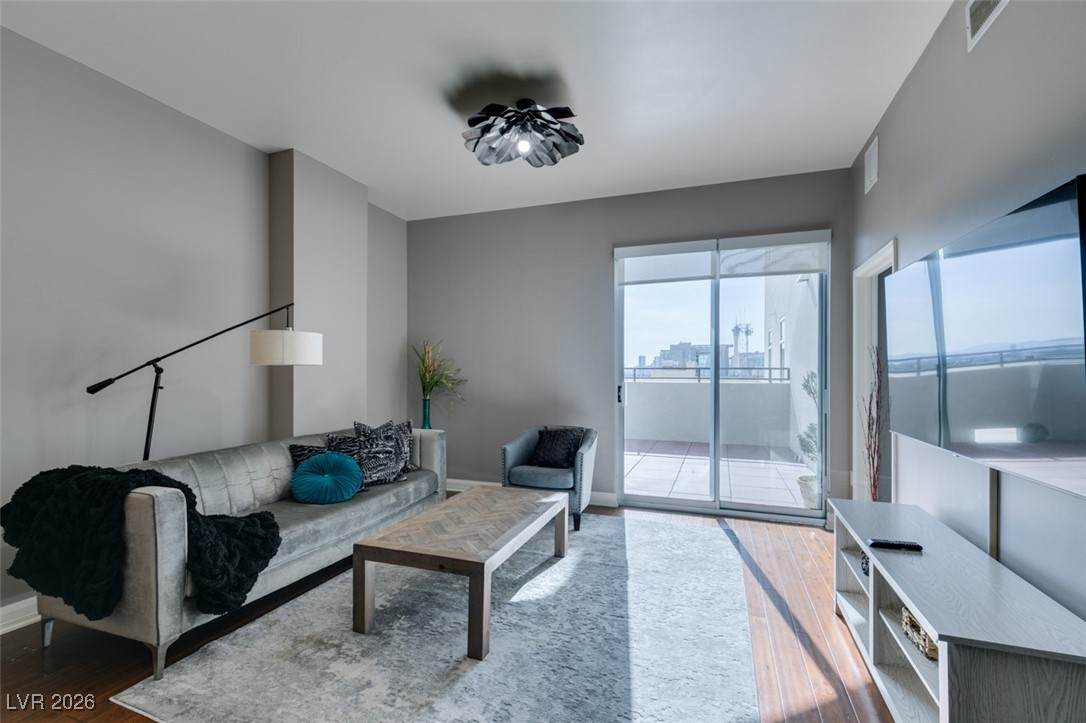 150 Las Vegas Boulevard - Photo 1