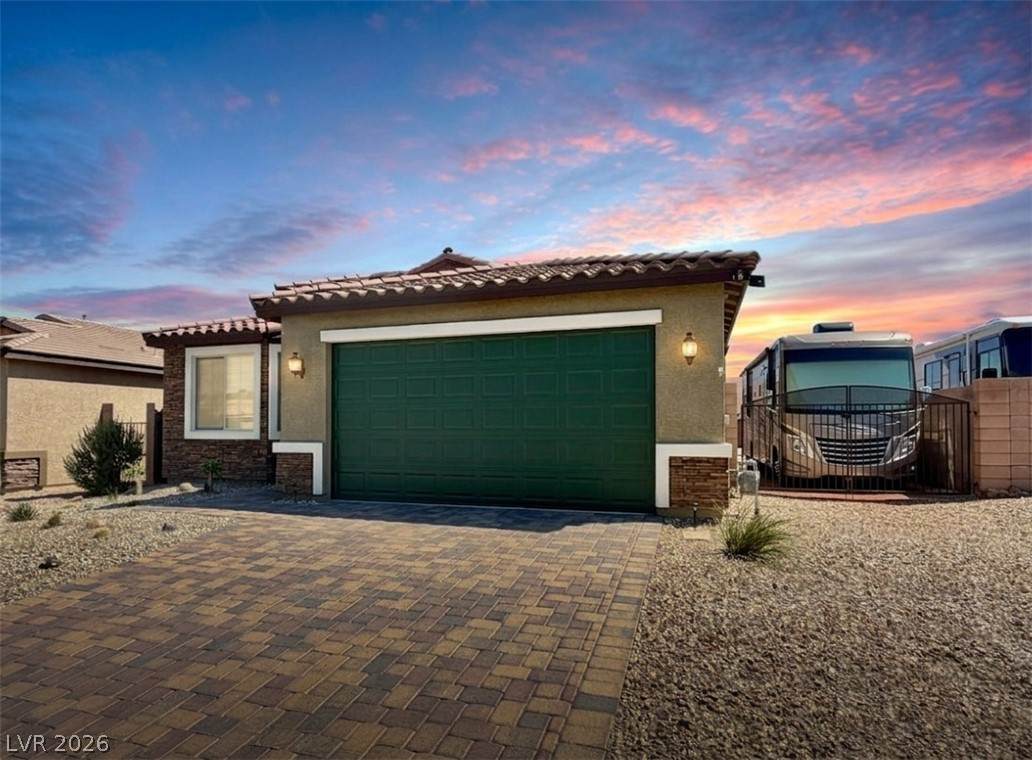 2081 Hunt Woods Court - Photo 1