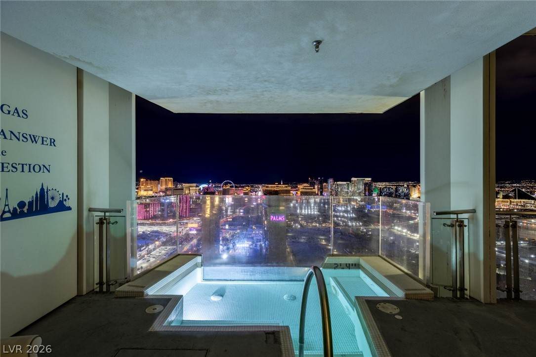 https://bt-photos.global.ssl.fastly.net/vegas/orig_boomver_2_2758649-2.jpg
