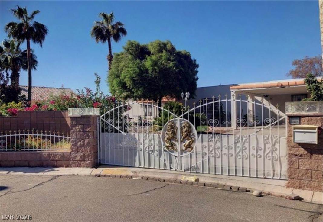107 Ortiz Court - Photo 1