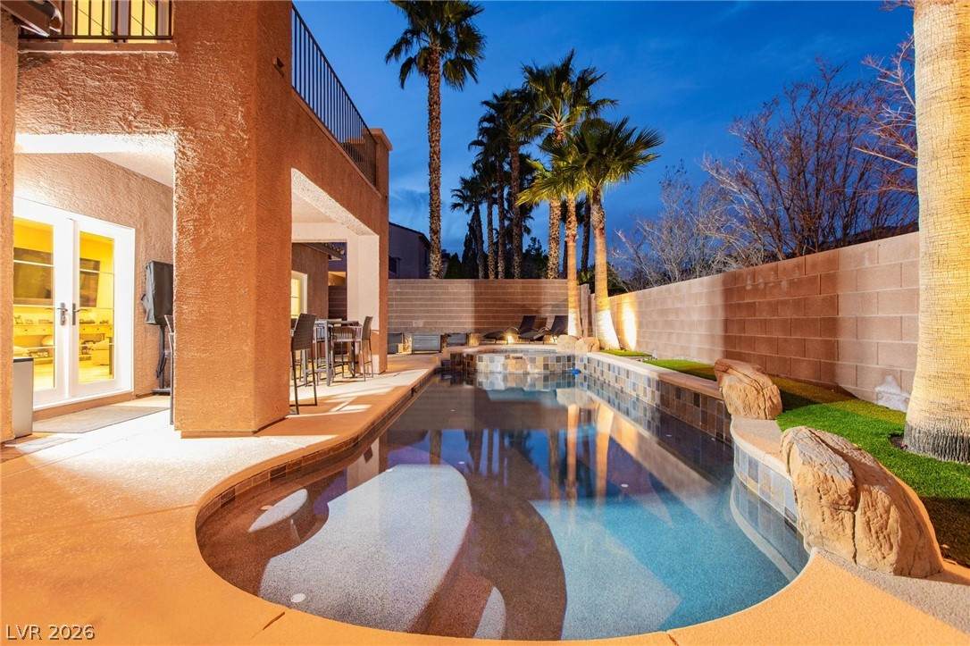 https://bt-photos.global.ssl.fastly.net/vegas/orig_boomver_2_2760748-2.jpg