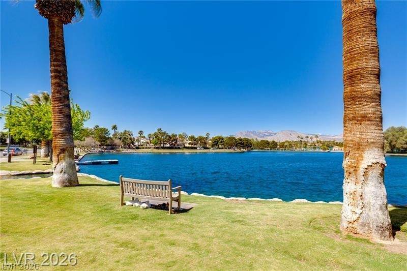 https://bt-photos.global.ssl.fastly.net/vegas/orig_boomver_2_2761623-2.jpg