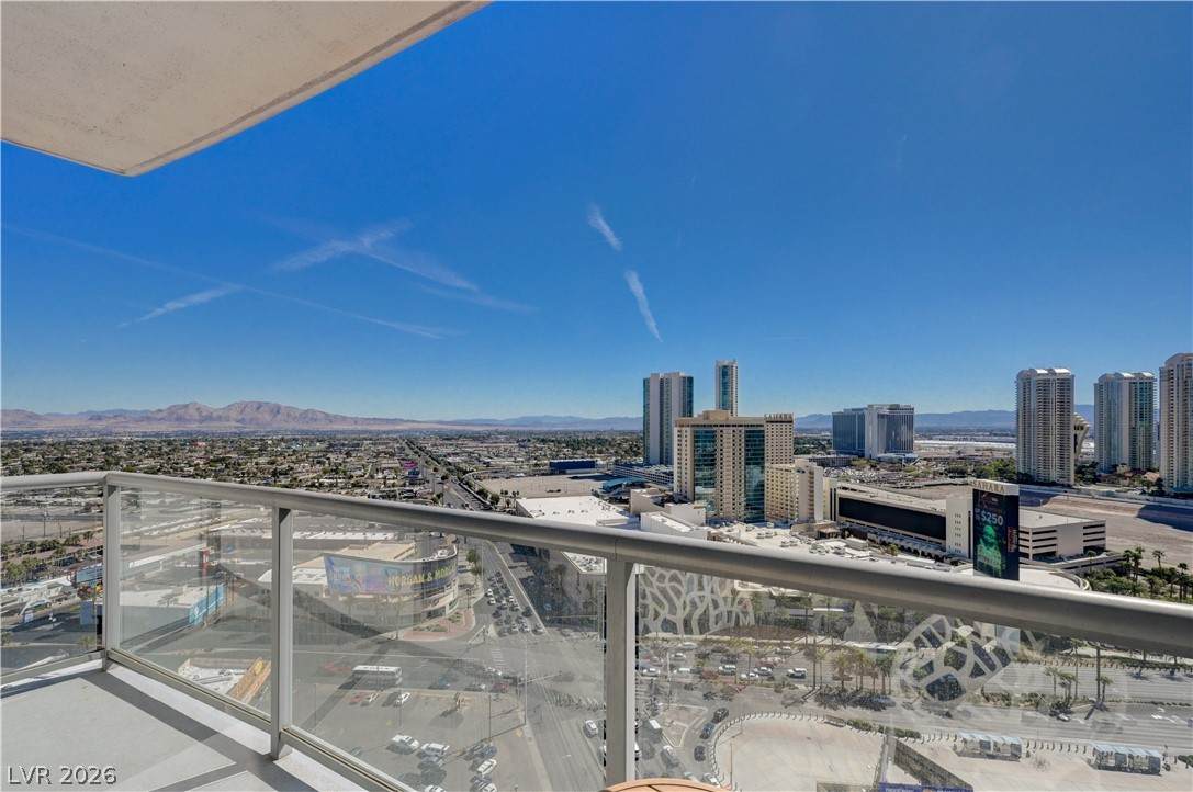 200 Sahara Avenue - Photo 1