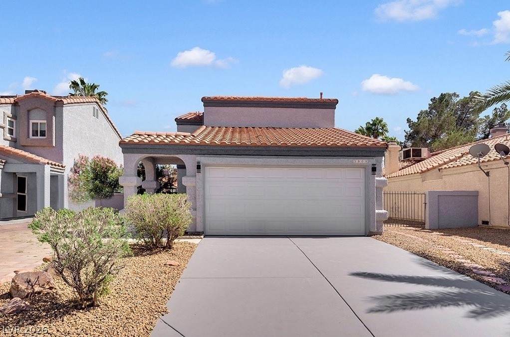 3909 Rhine Way - Photo 1