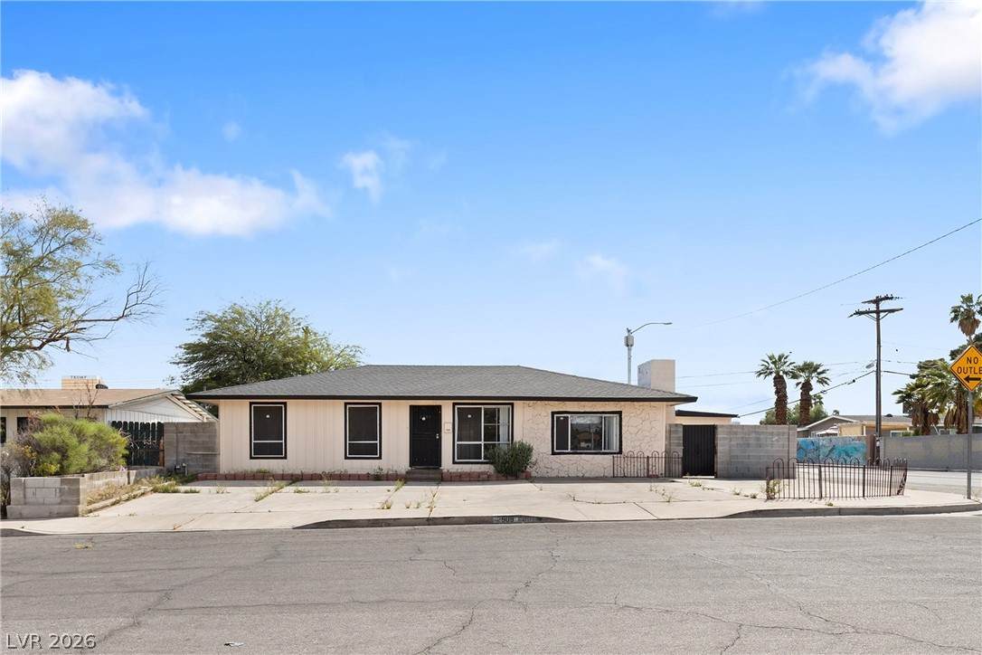 2909 Merritt Avenue - Photo 1
