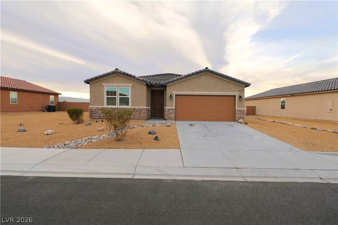 5658 Chippewa Street - Photo 1