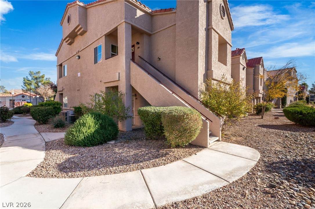 https://bt-photos.global.ssl.fastly.net/vegas/orig_boomver_2_2765351-2.jpg