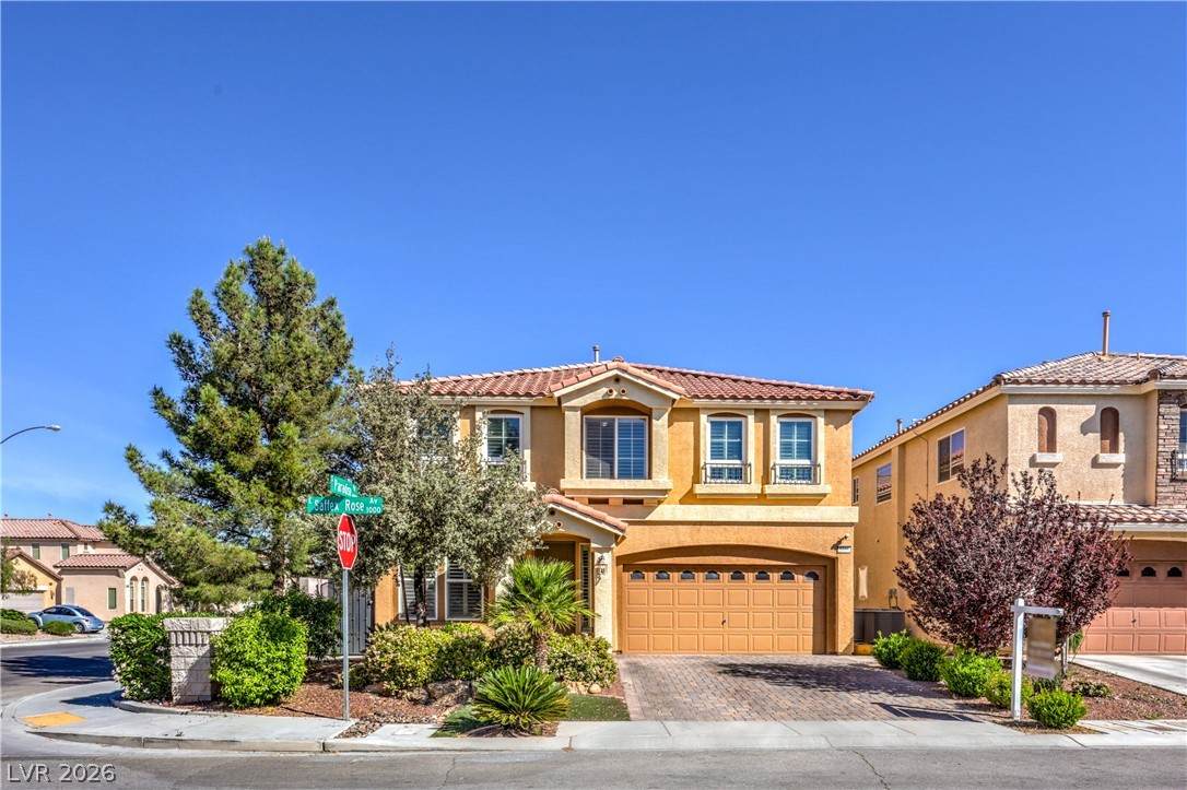 1010 Saffex Rose Avenue - Photo 1