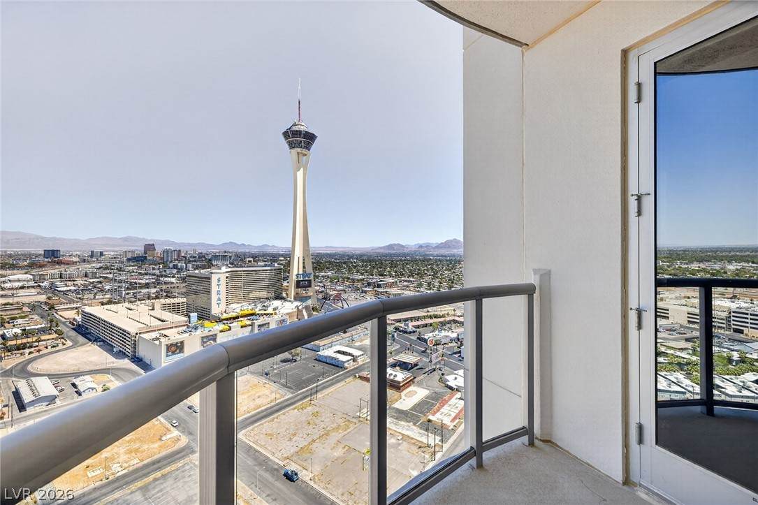 200 Sahara Avenue - Photo 1