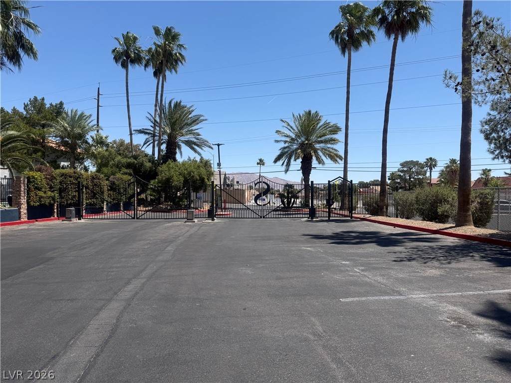 https://bt-photos.global.ssl.fastly.net/vegas/orig_boomver_1_2783414-2.jpg