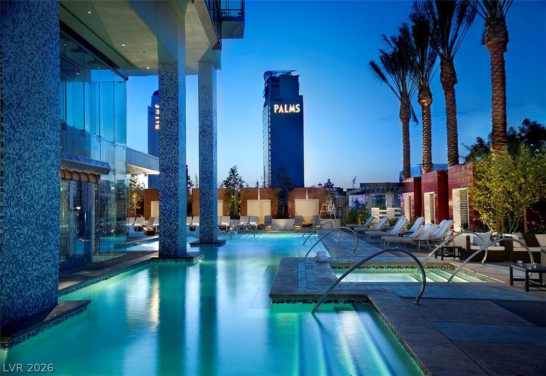 https://bt-photos.global.ssl.fastly.net/vegas/orig_boomver_2_2790406-2.jpg