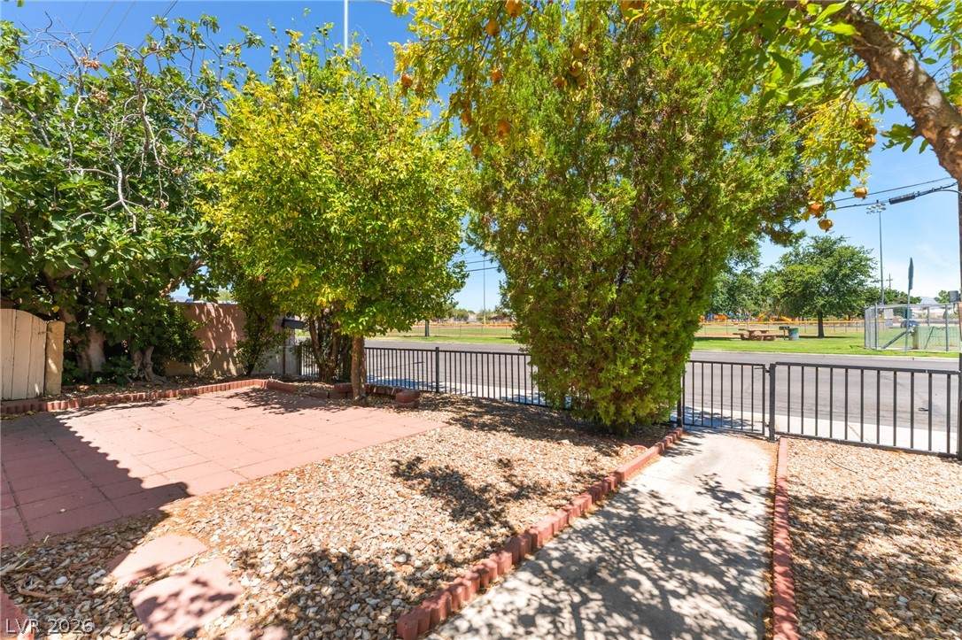 5319 Tara Avenue - Photo 1