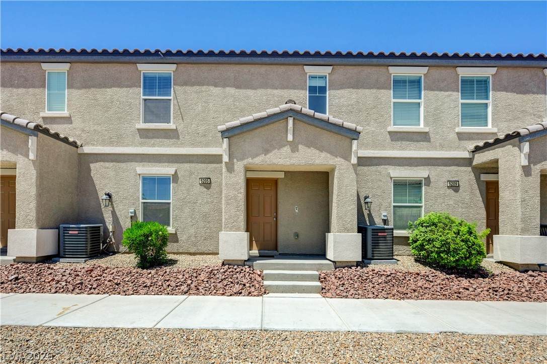 5205 Silica Chalk Avenue - Photo 1