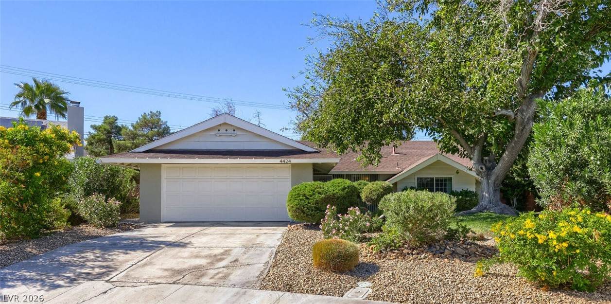 4424 Thompson Circle - Photo 1