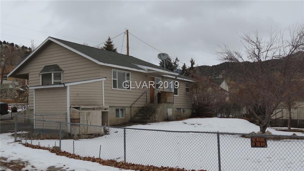 1090 Canyon Street - Photo 1