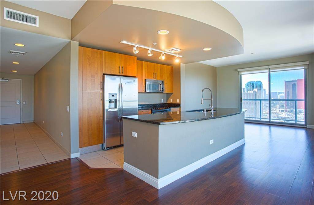 200 Sahara Avenue - Photo 1