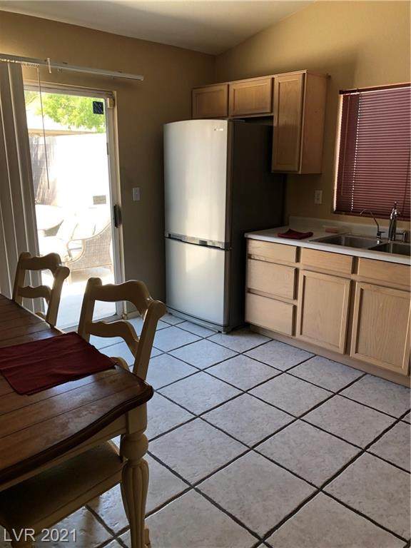 4344 Sparkle Crest Avenue - Photo 1