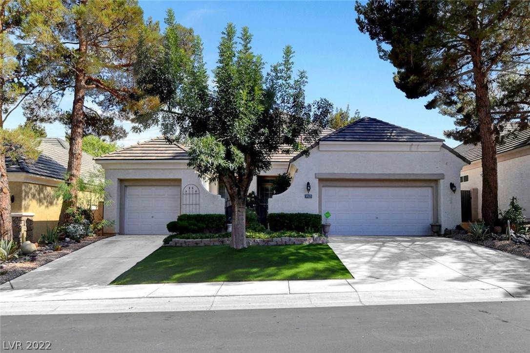 9821 Miss Peach Avenue - Photo 1