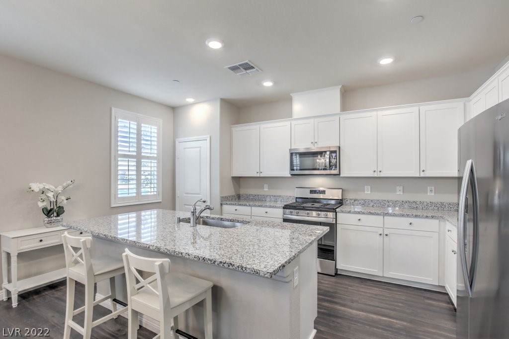 3217 Brynley Avenue - Photo 1