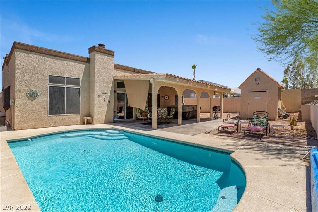 405 Opal Drive - Photo 1